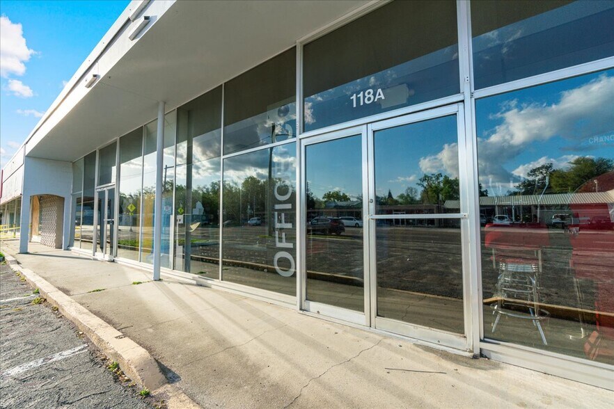 More Photos Of 118 NW 8th Ave, Gainesville Freestanding For Sale