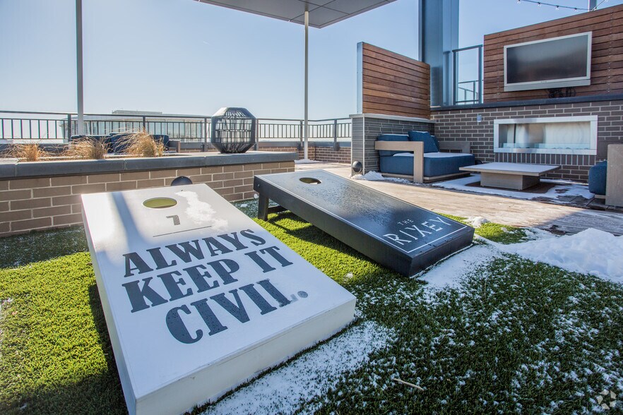 More Photos Of 1008 N Glebe Rd, Arlington Apartments For Lease