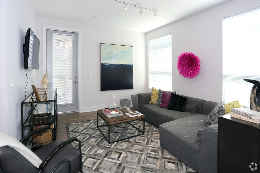 More Photos Of 7350 E Stetson Dr, Scottsdale Apartments For Lease