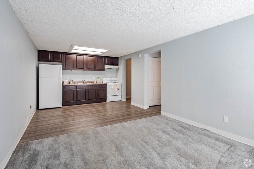 More Photos Of 965 Candlelight Blvd, Brooksville Apartments For Sale
