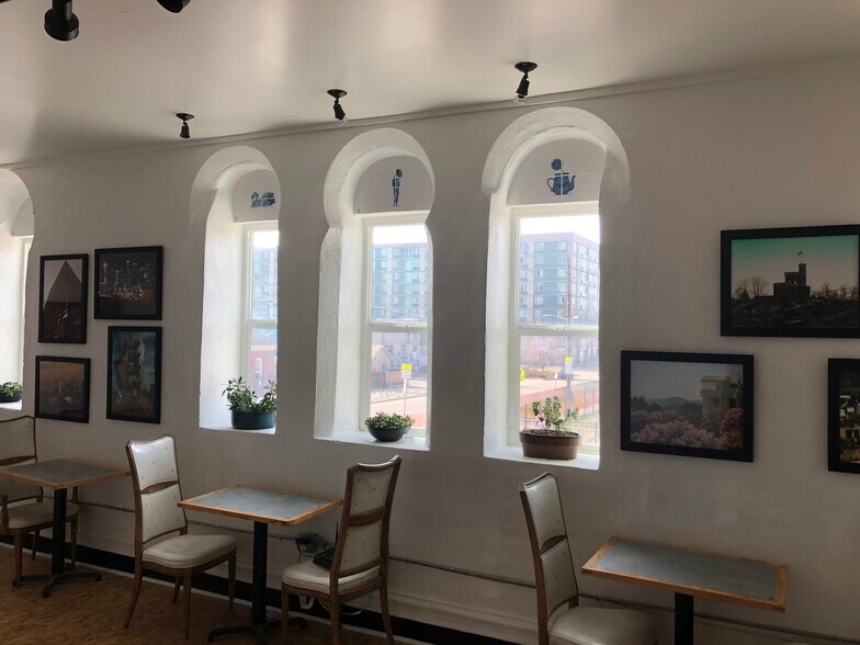 More Photos Of 2400 Curtis St, Denver Light Manufacturing For Lease