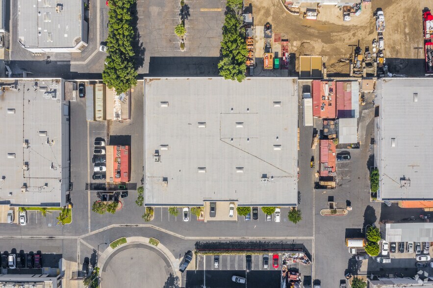 More Photos Of 1170-1172 N Armando St, Anaheim Warehouse For Lease