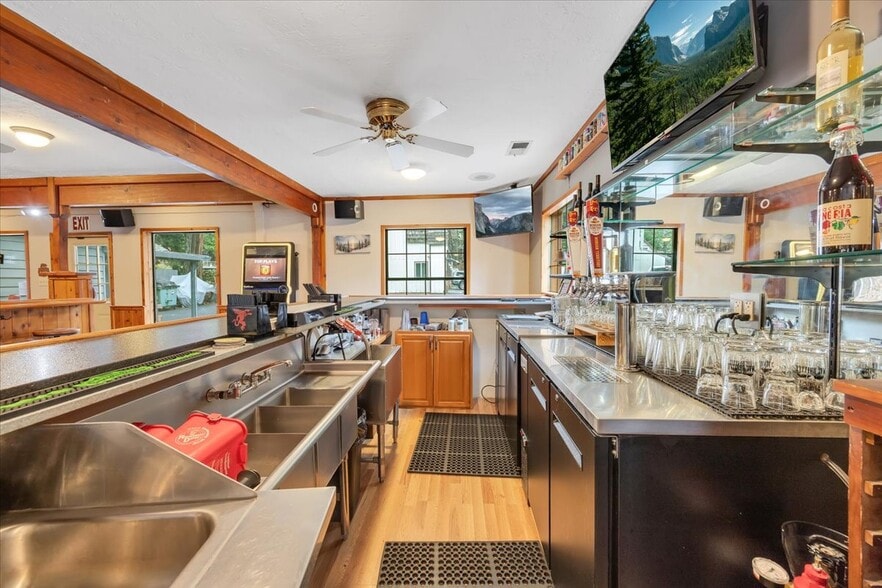 More Photos Of 1051 Hwy 4, Arnold General Retail For Sale