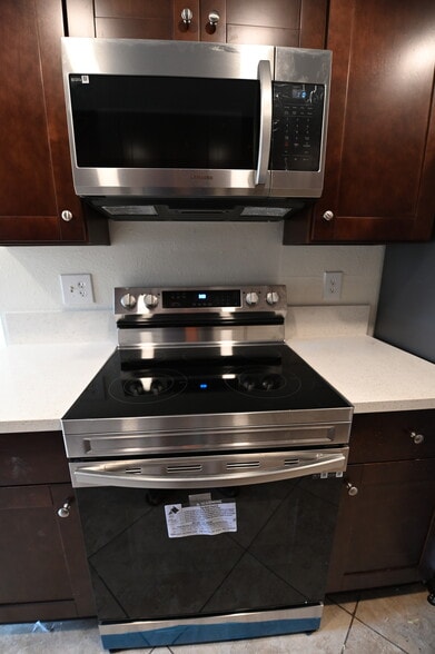 More Photos Of 10982 Rincon St, Loma Linda Apartments For Sale