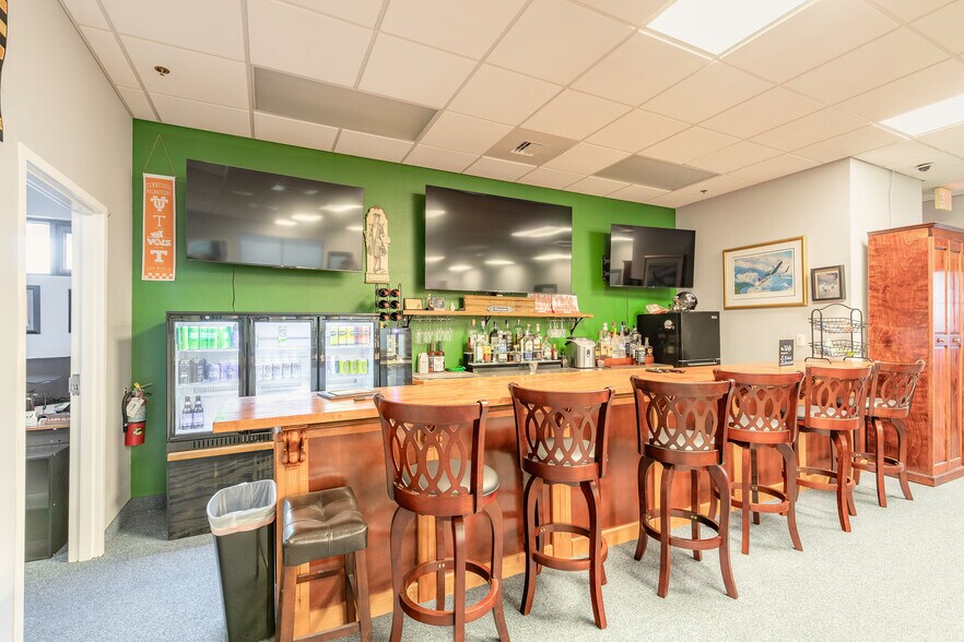 More Photos Of 2650 N Dixie Fwy, New Smyrna Beach Office For Sale