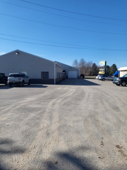 More Photos Of 6893 Sullivan Rd, Grawn Warehouse For Lease