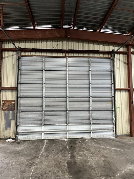 More Photos Of 4200 S Church Street Ext, Roebuck Warehouse For Lease