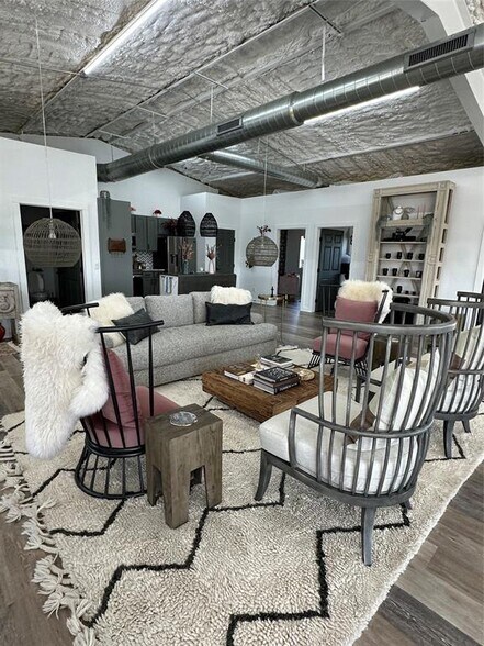 More Photos Of 30307 Ranch Road 12, Dripping Springs Light Manufacturing For Lease