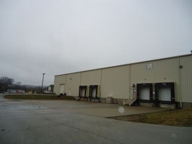 More Photos Of 150 Quality St, Munfordville Warehouse For Lease
