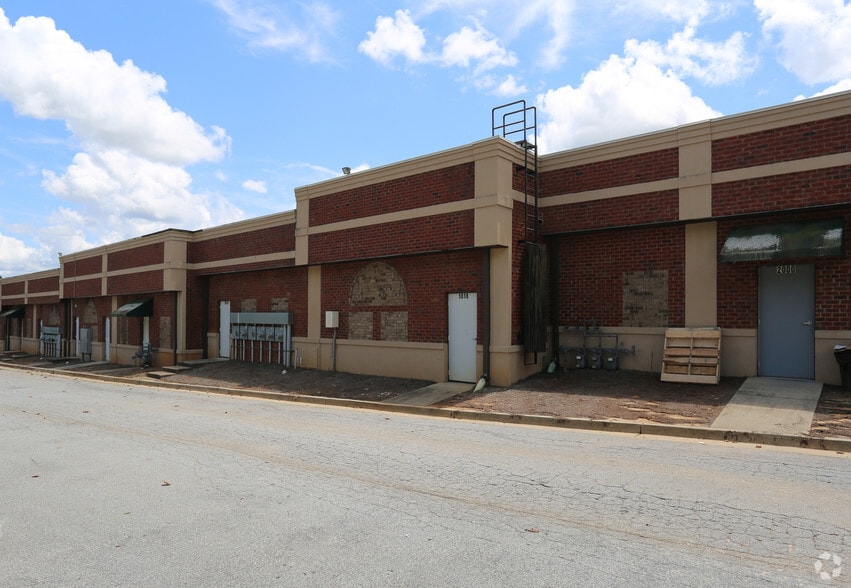 More Photos Of 800 Highway 54 W, Fayetteville Unknown For Lease