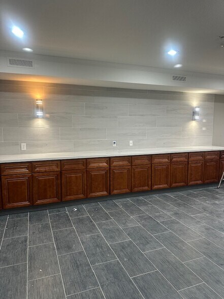 More Photos Of 1018 Fir St, Carlin Hotel For Sale