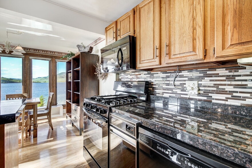 More Photos Of 121 Fishermans Dr, Silverthorne Specialty For Sale