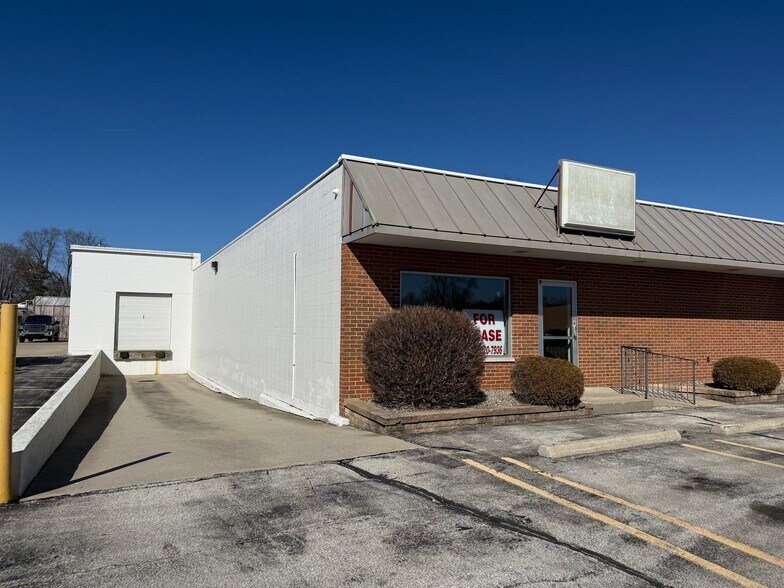 Primary Photo Of 803 Linway Dr, Goshen General Retail For Lease