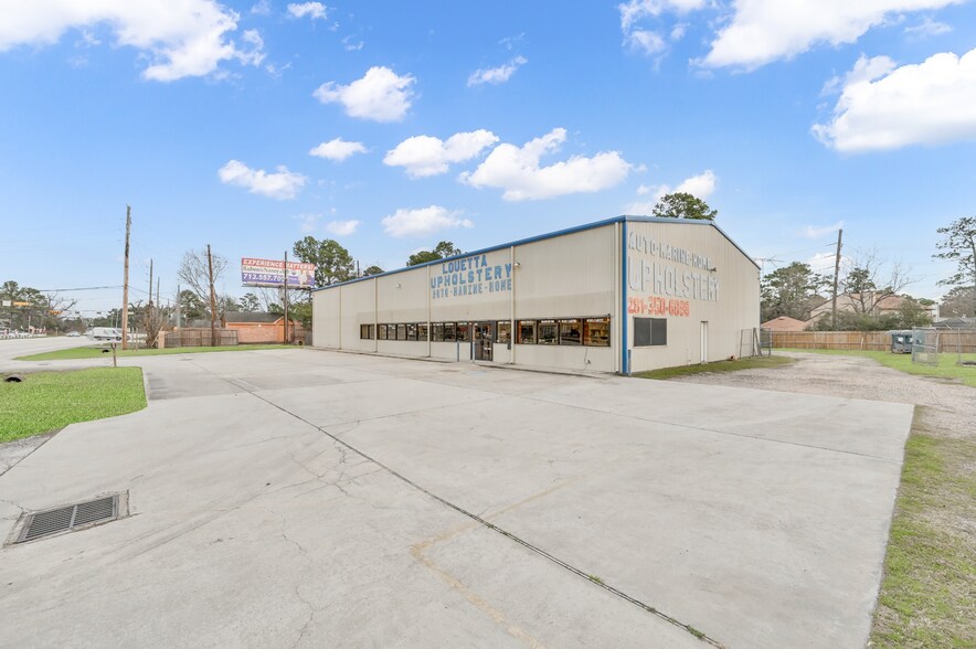 More Photos Of 2819 Louetta Rd, Spring Showroom For Lease