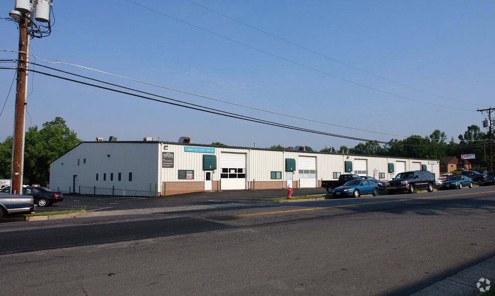 Primary Photo Of 3170 Draper Dr, Fairfax Warehouse For Lease