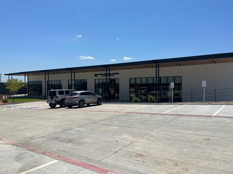 More Photos Of 3801 Virginia Pky, McKinney Storefront For Lease