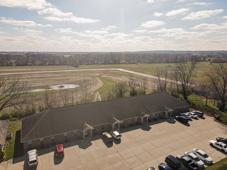 More Photos Of 144 Lincoln Place Ct, Belleville Medical For Sale