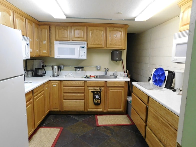 More Photos Of 890 E Sahara Ave, Las Vegas Religious Facility For Sale