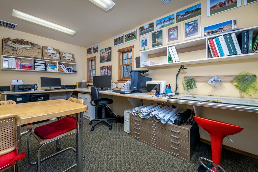 More Photos Of 1072 E Main St, Grass Valley Office For Sale