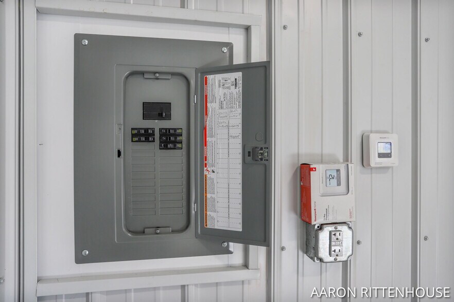 More Photos Of 124 Veterans Dr, Holland Light Distribution For Sale