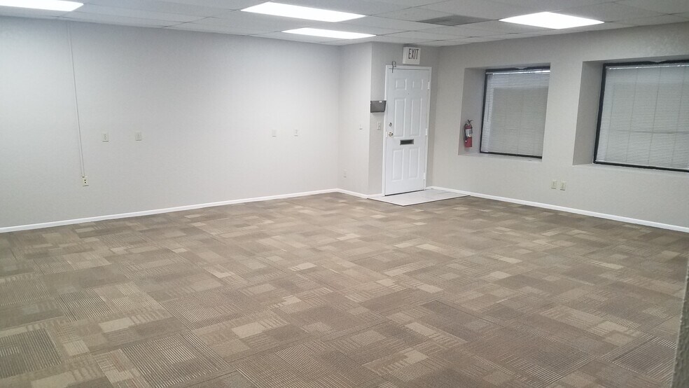 More Photos Of 4326 Park Blvd, Pinellas Park Office For Lease