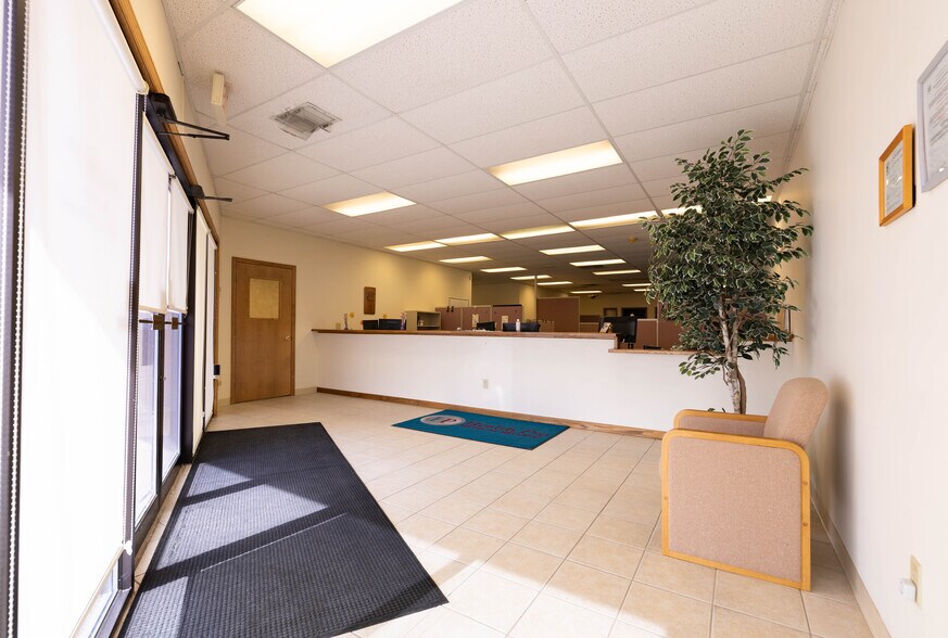 More Photos Of 4132 Elida Rd, Lima Medical For Sale