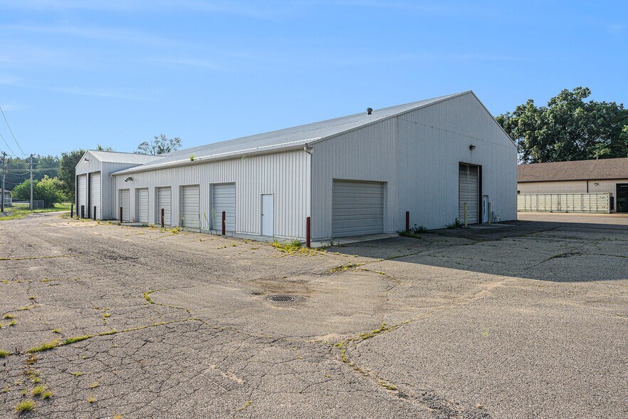 More Photos Of 9340 Shaver Rd, Portage Manufacturing For Sale