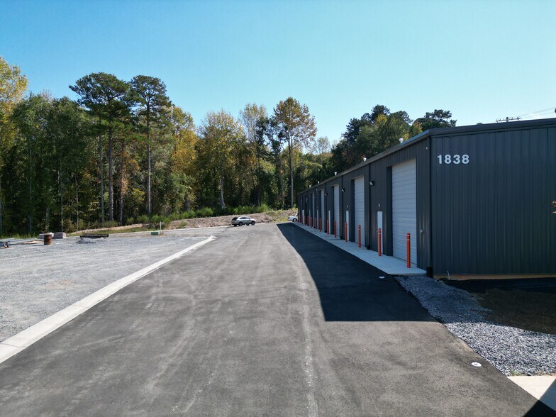 More Photos Of 1848 Chespark Dr, Gastonia Unknown For Lease