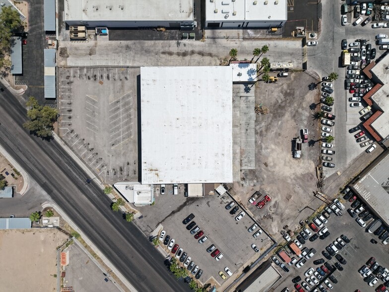 More Photos Of 3250 Palm Pky, Las Vegas Warehouse For Sale