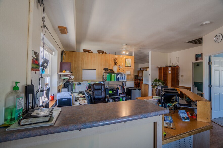 More Photos Of 215 Lawson Ln, Tenmile Warehouse For Sale