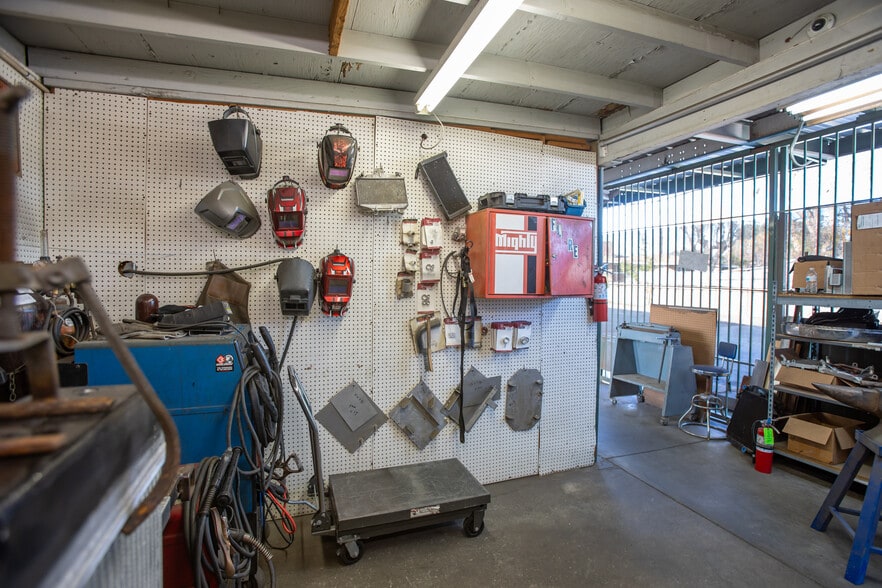 More Photos Of 17635 Arrow Blvd, Fontana Service For Sale