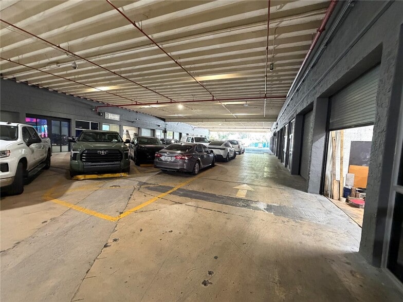 More Photos Of 4310 SW 73rd Ave, Miami Warehouse For Lease