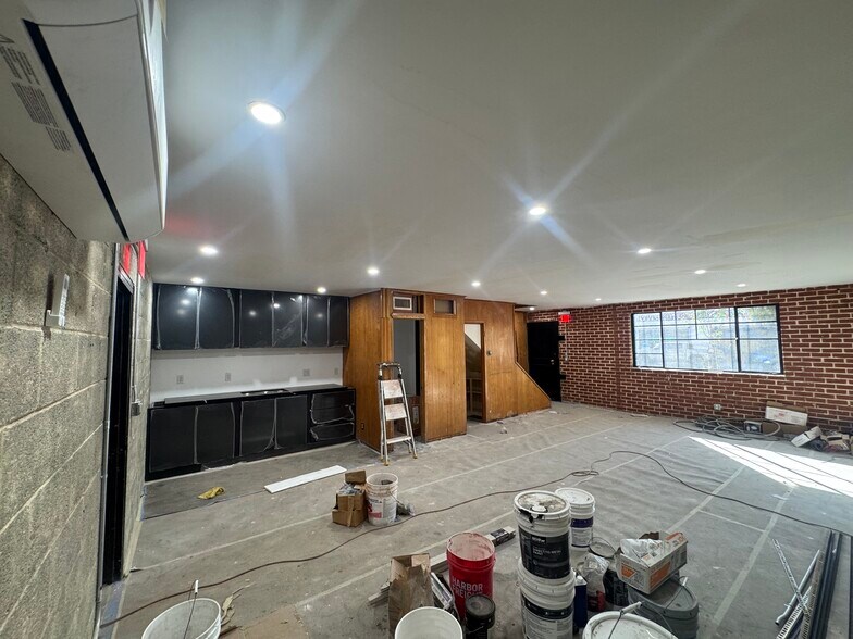 More Photos Of 1623 Nadeau St, Los Angeles Manufacturing For Lease
