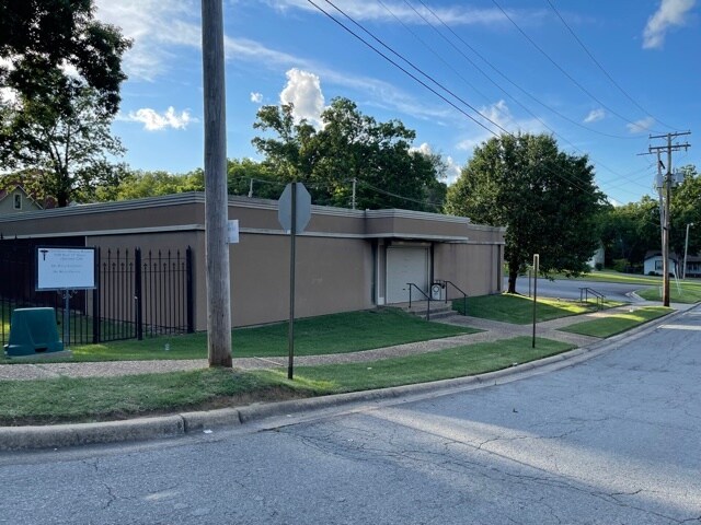 More Photos Of 5100 W 12th St, Little Rock Medical For Sale