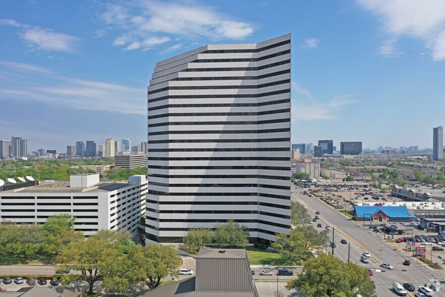 More Photos Of 5718 Westheimer Rd, Houston Coworking Space