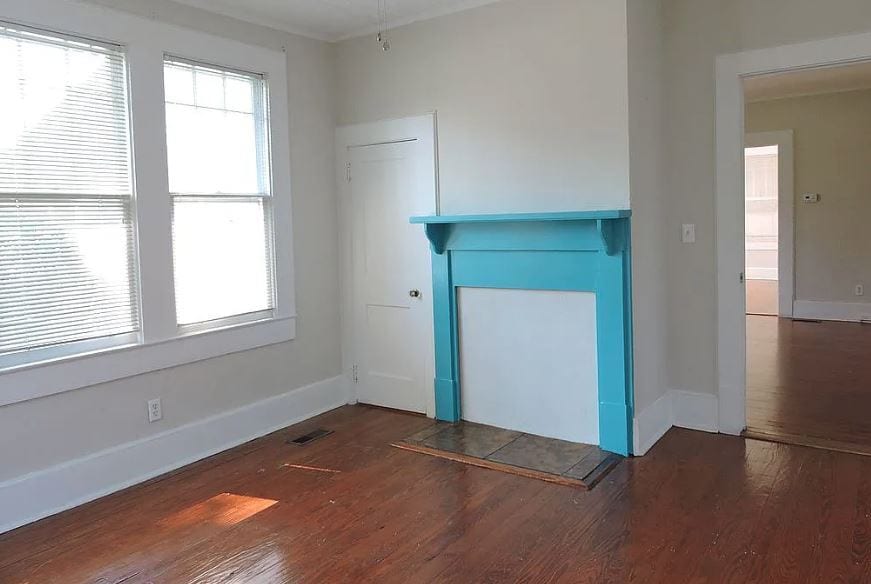 More Photos Of 2216 Mahan Dr, Tallahassee Office Residential For Sale