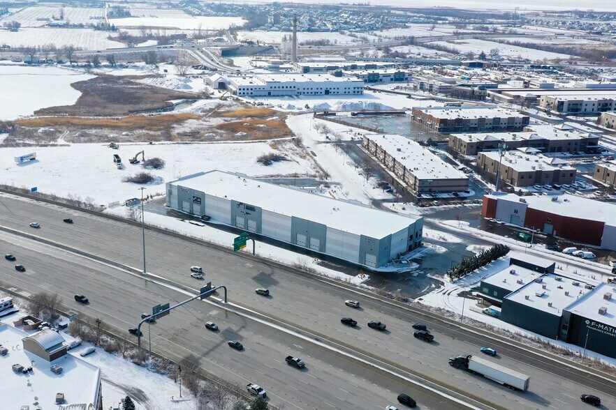 More Photos Of 333 S Mill Pond Dr, Lehi Warehouse For Lease