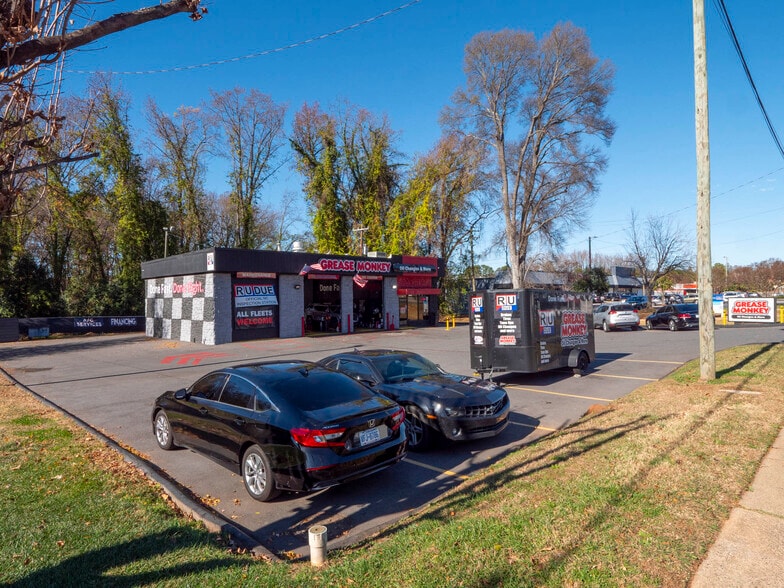 More Photos Of 6324 South Blvd, Charlotte Auto Repair For Sale
