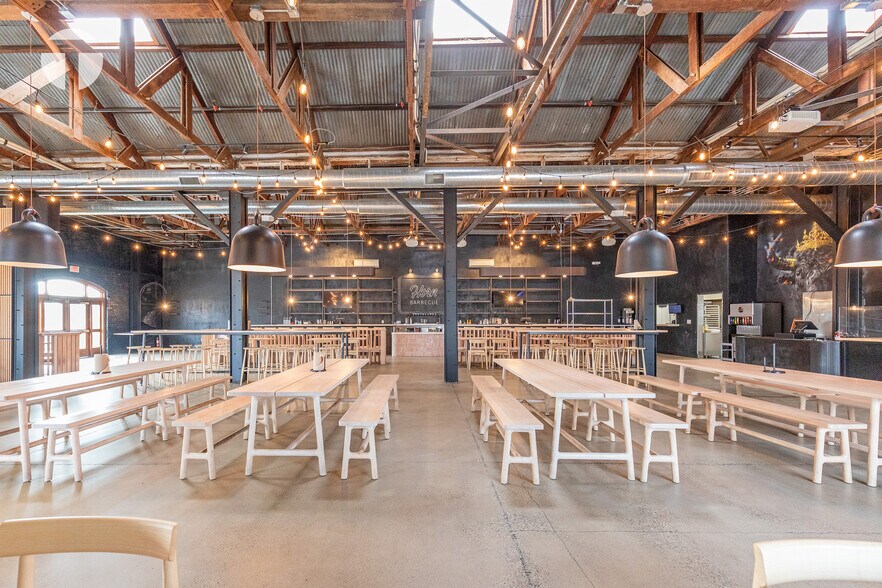 More Photos Of 9700 Railroad St, Elk Grove Restaurant For Lease