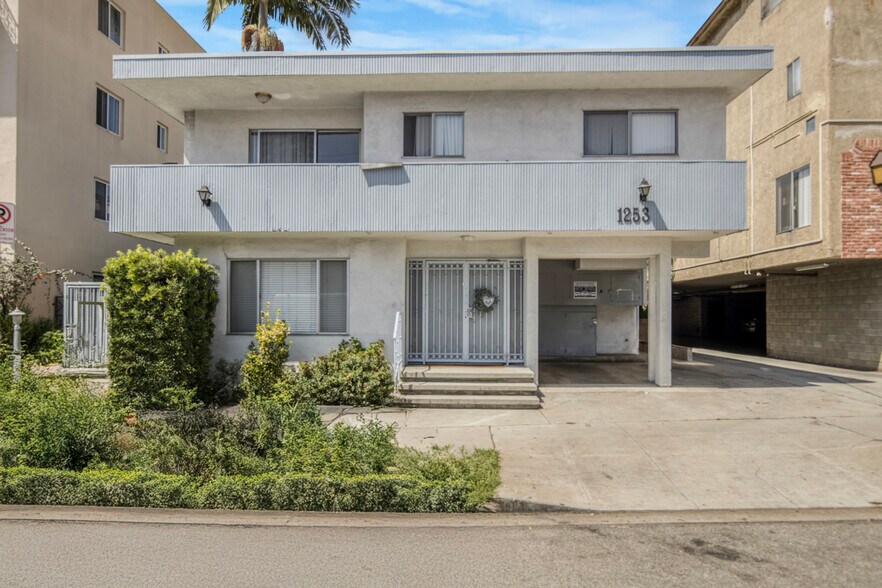 More Photos Of 1253 Federal Ave, Los Angeles Apartments For Sale