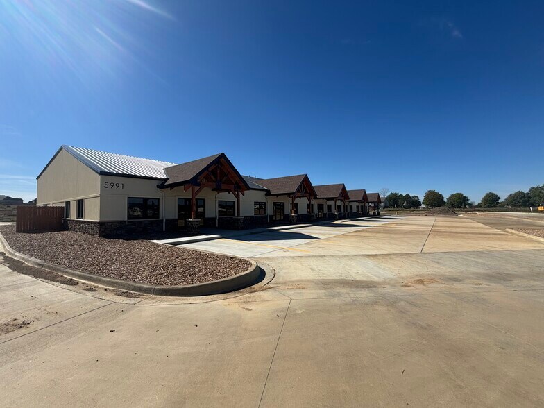 More Photos Of 5300 S Zero St, Fort Smith Storefront Retail Office For Lease