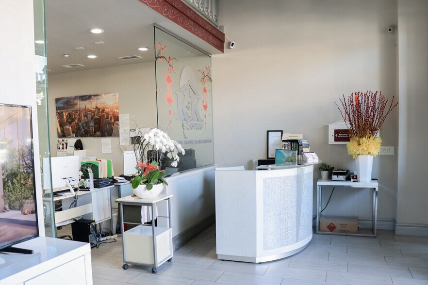 More Photos Of 969 Story Rd, San Jose General Retail For Sale