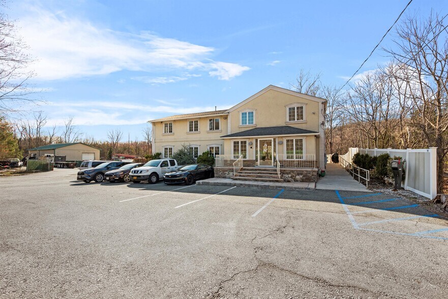 More Photos Of 1195 State Route 208, Monroe Unknown For Lease