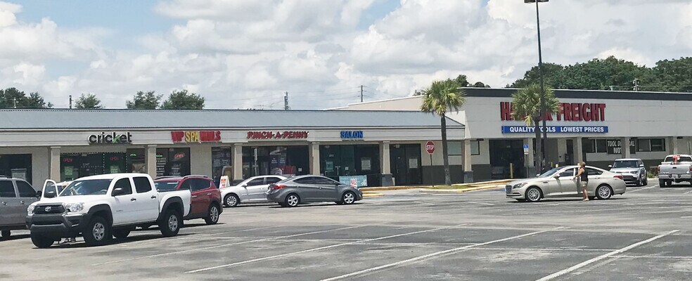 More Photos Of 2219-2259 Citrus Blvd, Leesburg Unknown For Lease