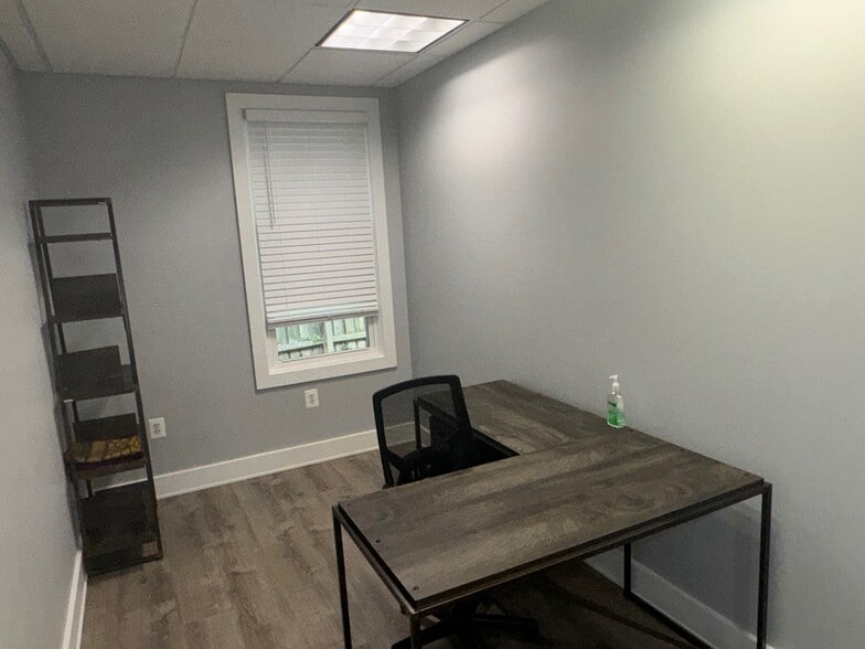 More Photos Of , Greenbelt Office For Sale