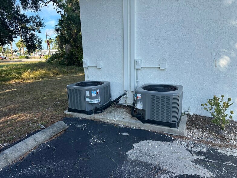 More Photos Of 2841 Tamiami Trl, Port Charlotte Medical For Sale