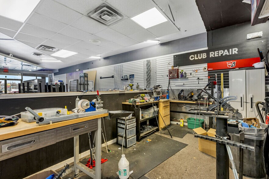 More Photos Of 2235 Bauer Rd, Batavia Unknown For Lease