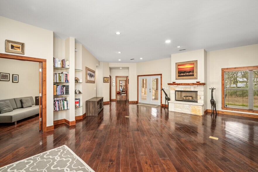 More Photos Of 145 State Loop 92, La Grange Specialty For Sale