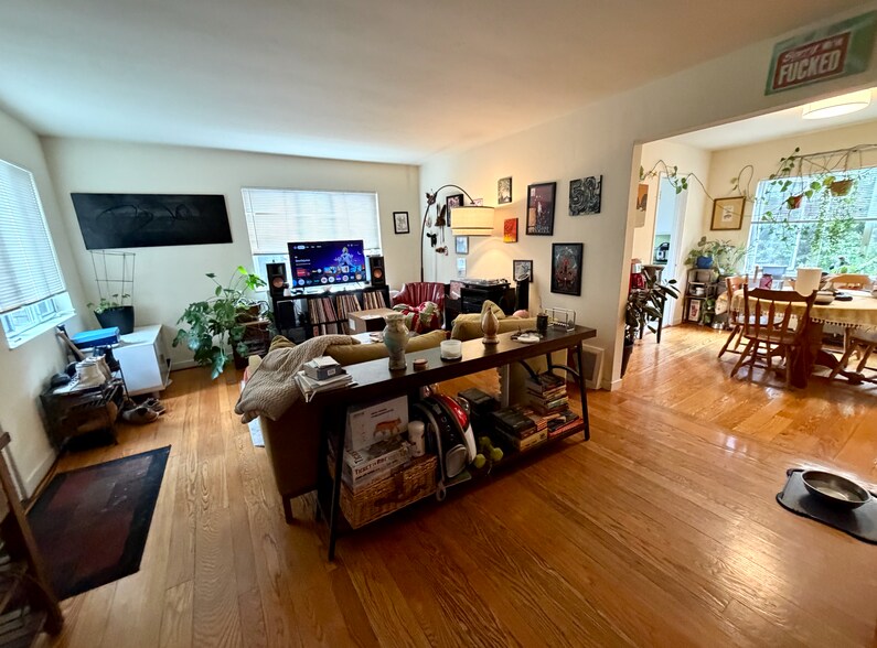 More Photos Of 539 Mandana Blvd, Oakland Apartments For Sale