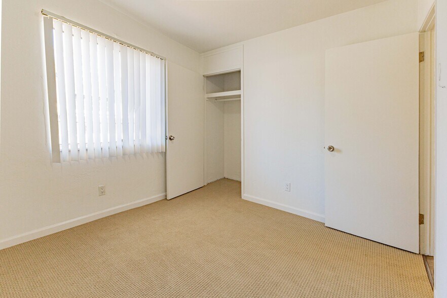 More Photos Of 1352-54 Imperial Beach Blvd, Imperial Beach Apartments For Sale